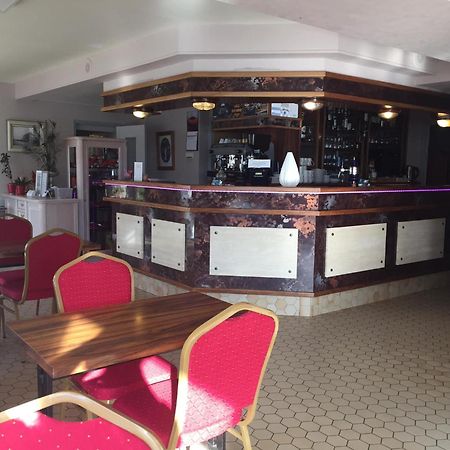 Auberge Du Calvaire Pontchâteau Eksteriør billede