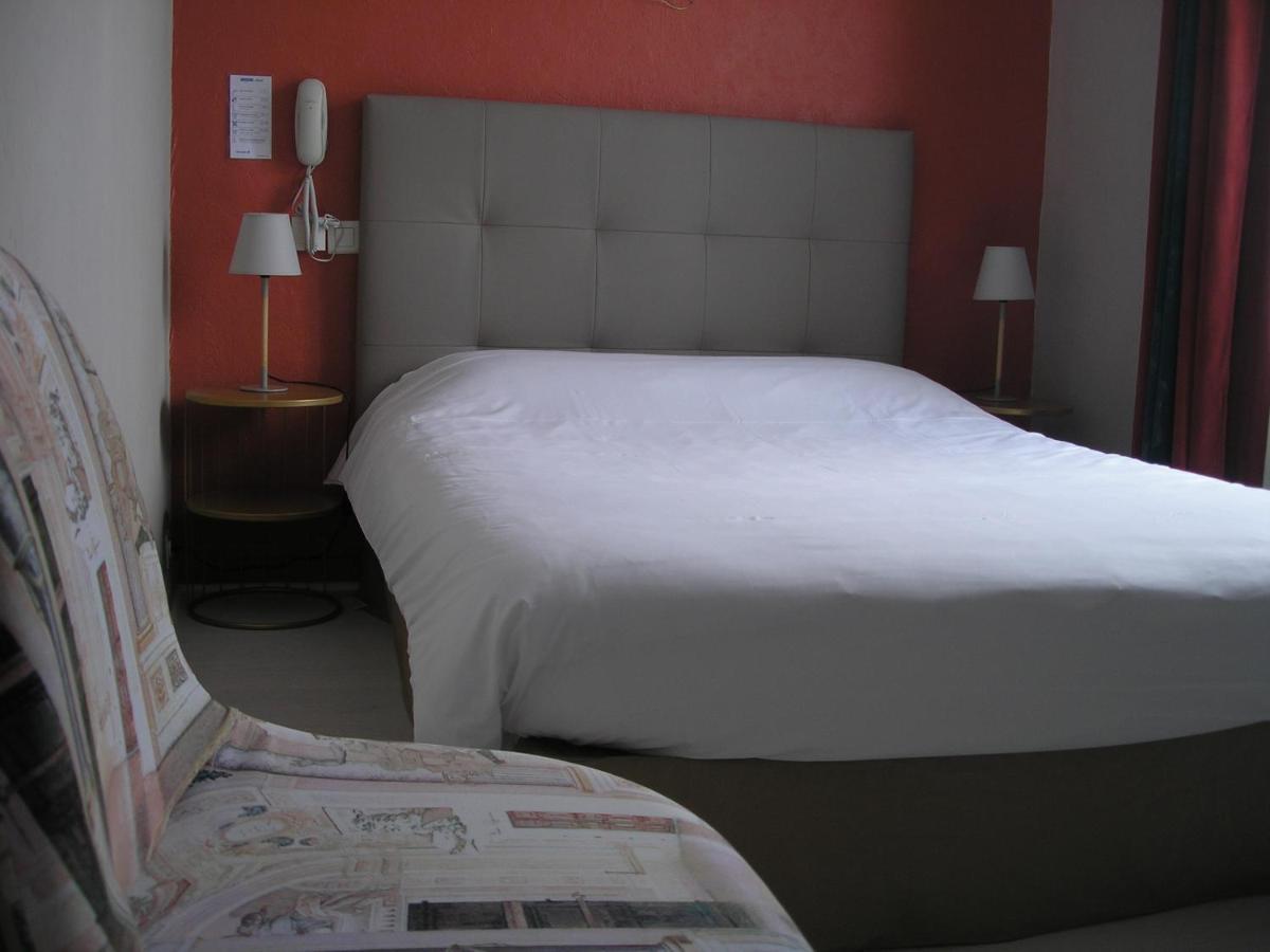 Auberge Du Calvaire Pontchâteau Eksteriør billede