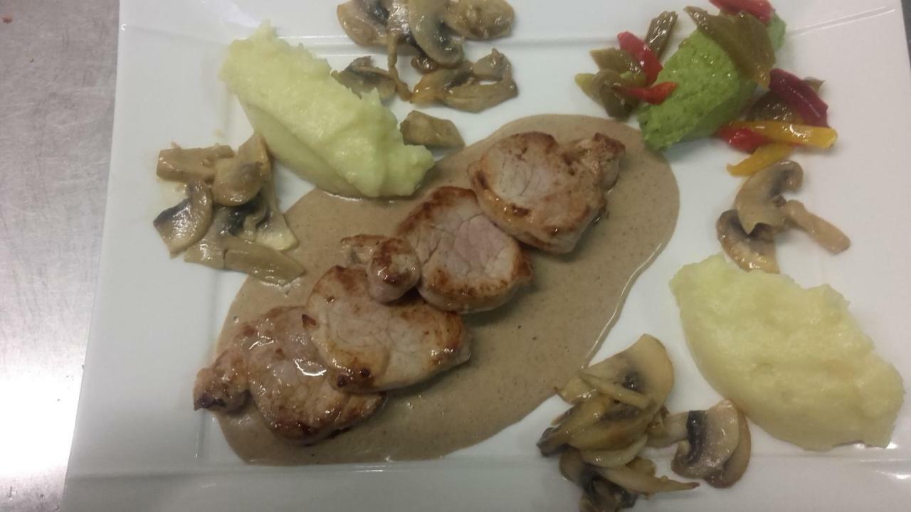 Auberge Du Calvaire Pontchâteau Eksteriør billede